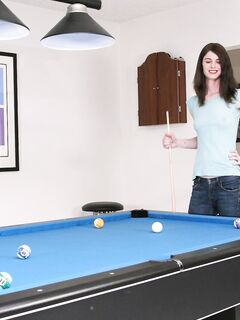 BobsTGirls.com Mandy Mitchell - Billiards