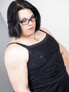 Femout Shawna With Her Favorite Dildo
